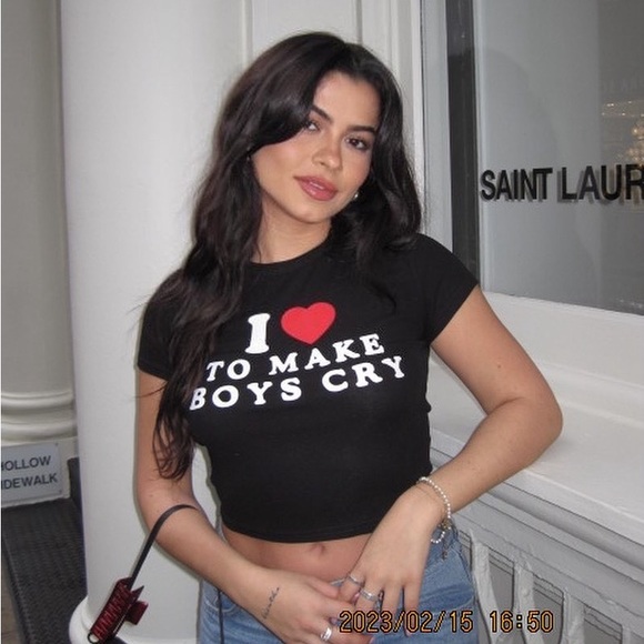 I ♥️ to make boys cry- graphic tee - Picture 1 of 2